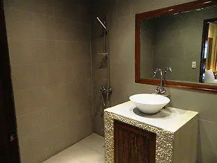 Kaiyana Beach Resort
